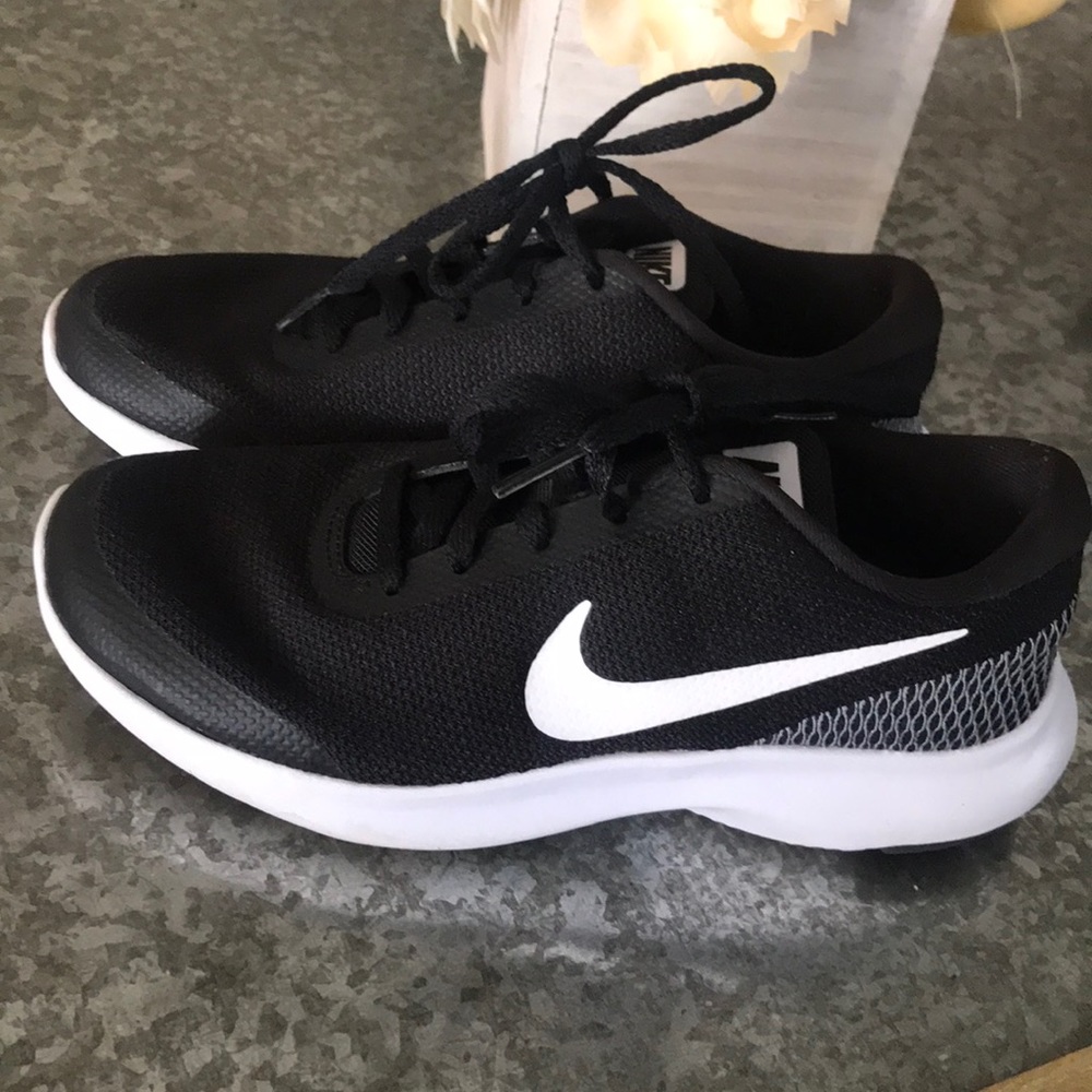 Nike 5.5